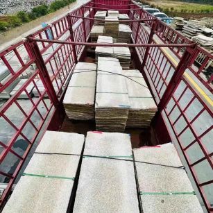 眉山 黄金麻花岗岩荔枝面，光面毛板装车完成