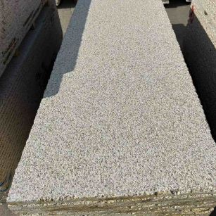 眉山 黄金麻花岗岩荔枝面毛板，半成品