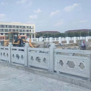 眉山 白麻花岗岩荔枝面河道栏杆