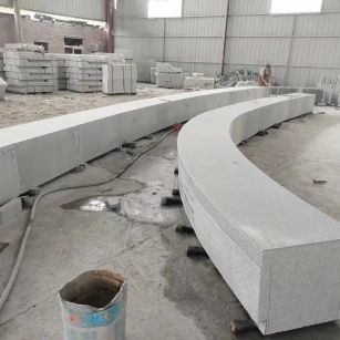 眉山芝麻白花岗岩石板材 园林光面弧形坐凳