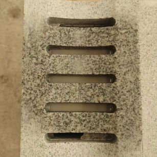 眉山 芝麻白拉丝面花岗岩U型开槽排水槽