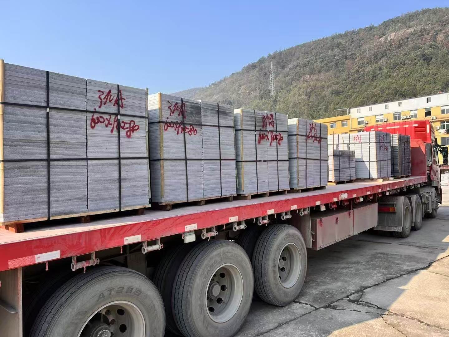 眉山 芝麻灰地铺石出货日常