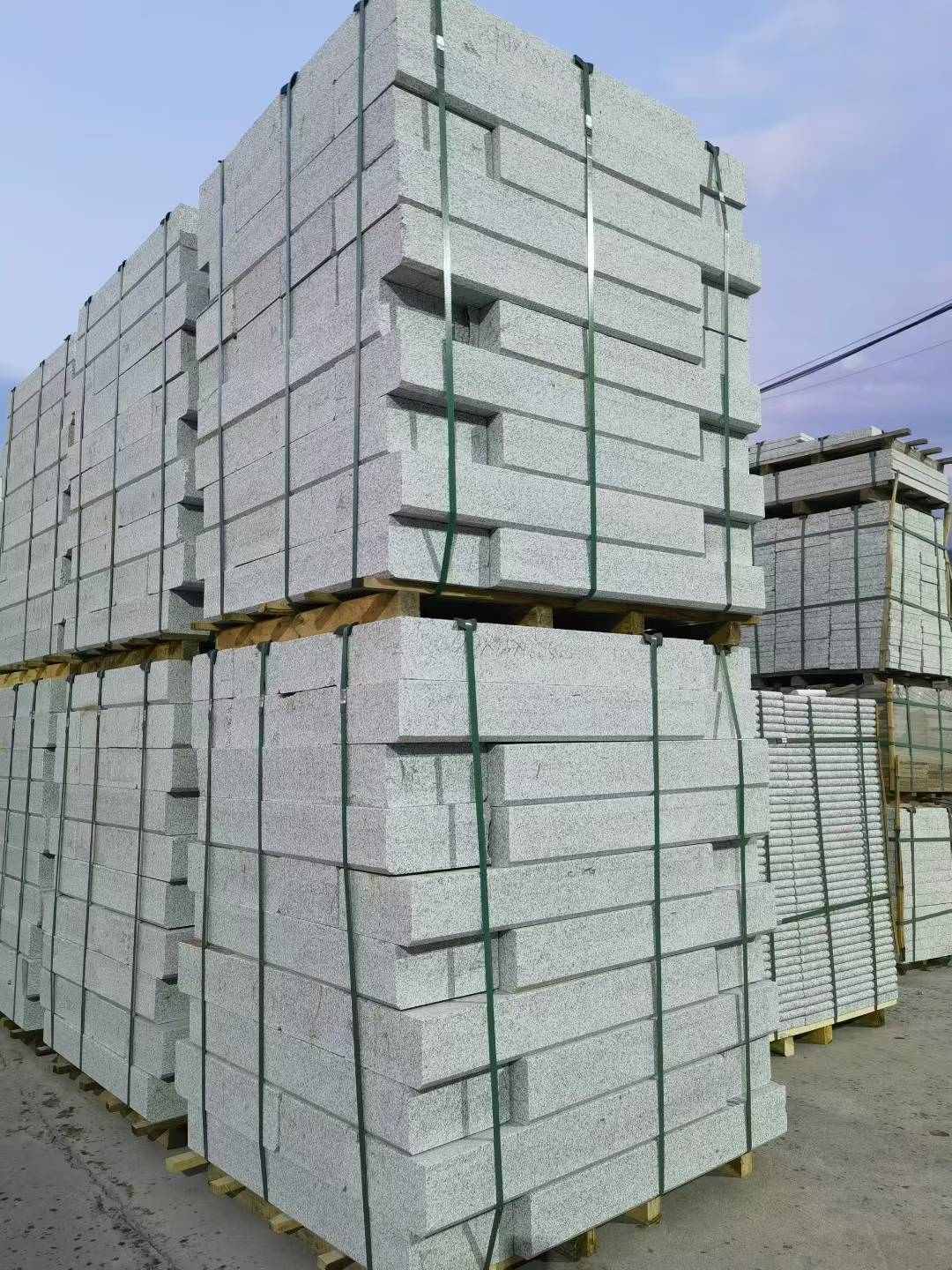 眉山 芝麻白花岗岩路沿石，路缘石，路肩石，道牙，立缘石，马路牙子，街沿石，侧石等