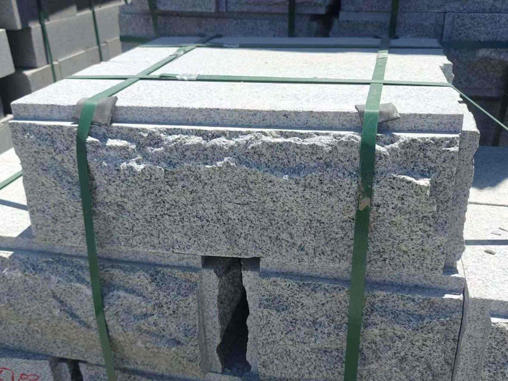 眉山 芝麻白花岗岩自然面成品