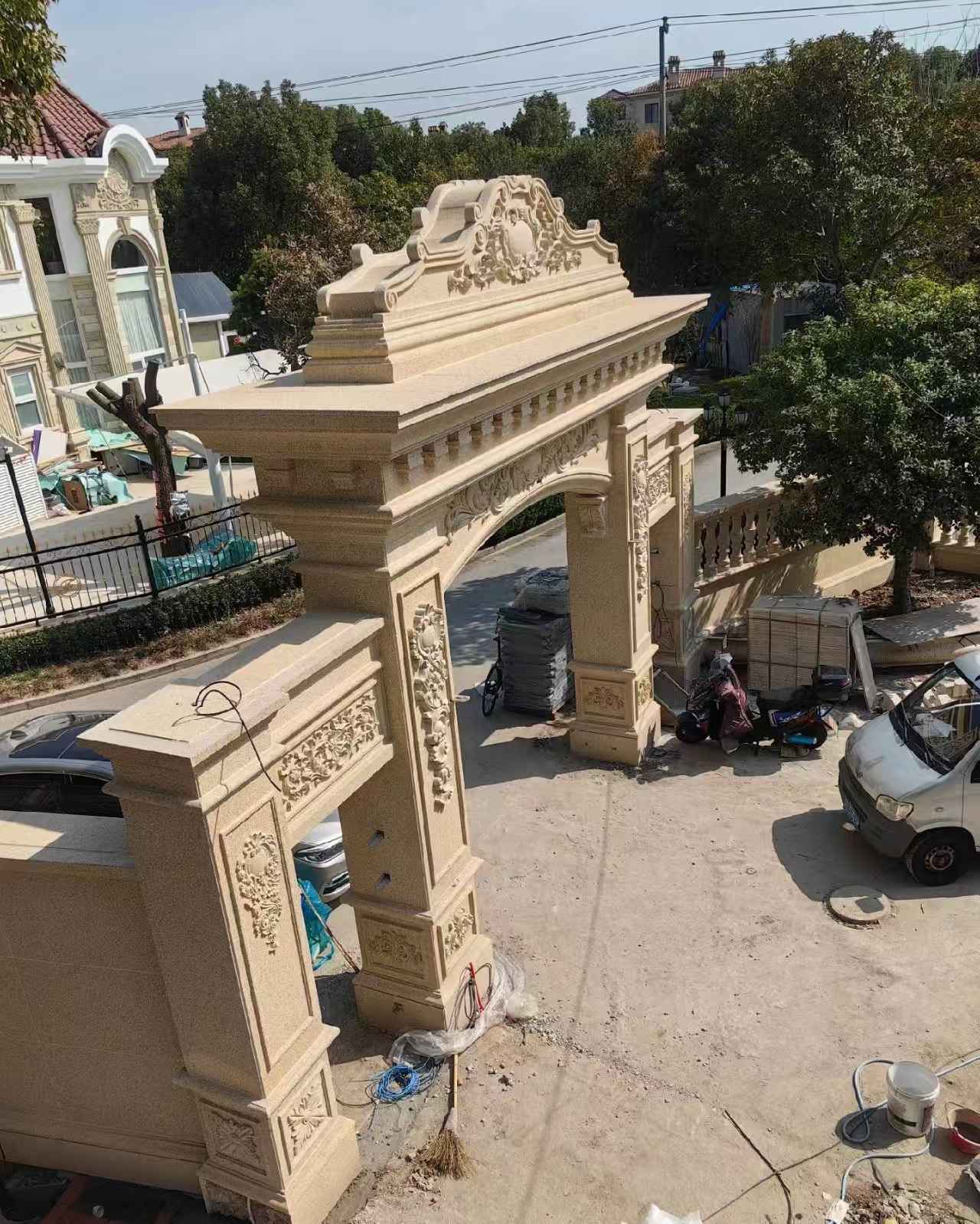 眉山 黄金麻荔枝面花岗岩别墅门楼