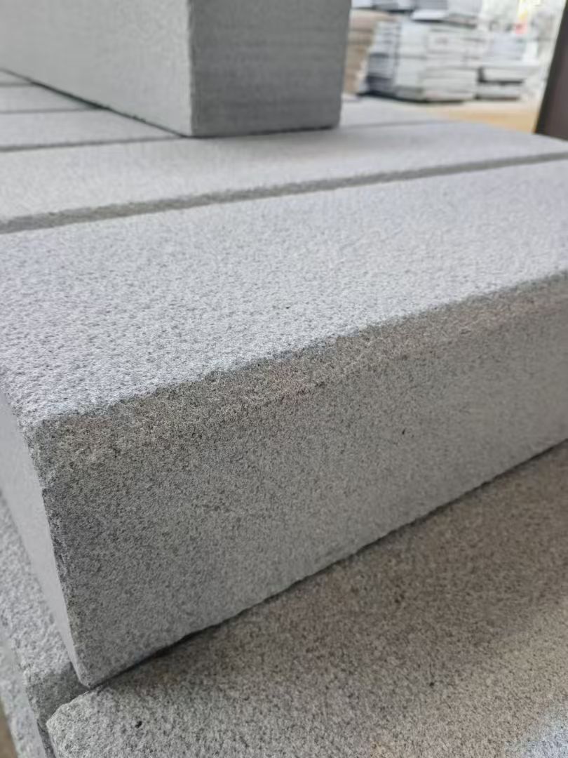 眉山 芝麻灰荔枝面路沿石