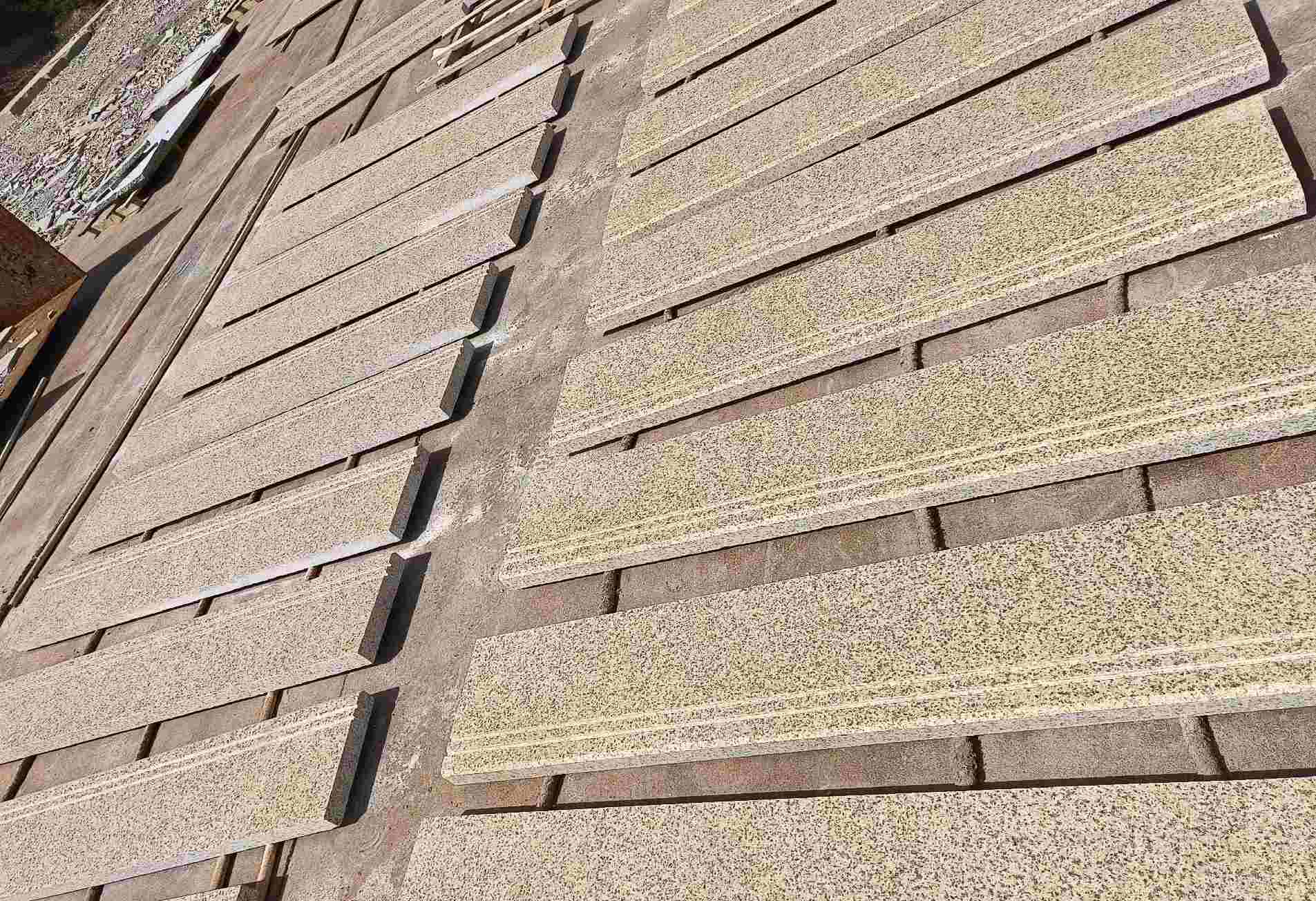 眉山 黄金麻花岗岩光面楼梯踏步