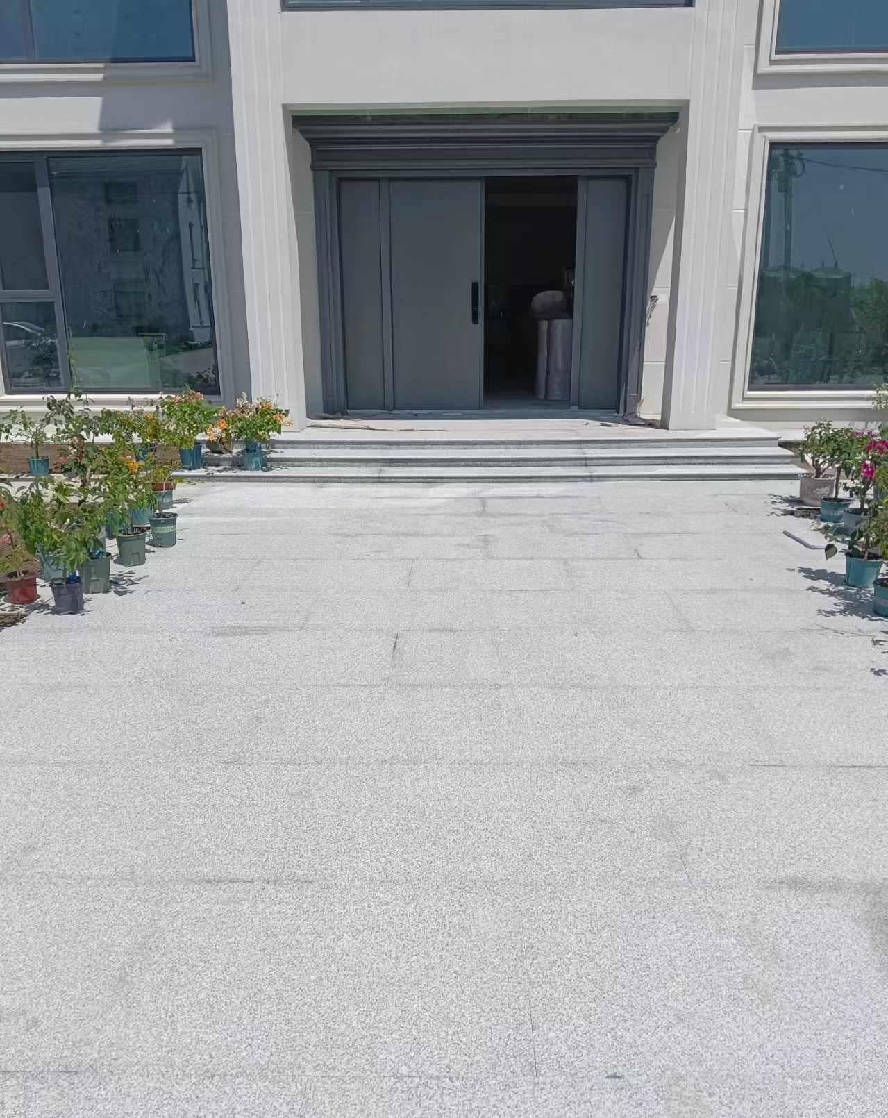 眉山 芝麻白花岗岩地铺石地面铺装