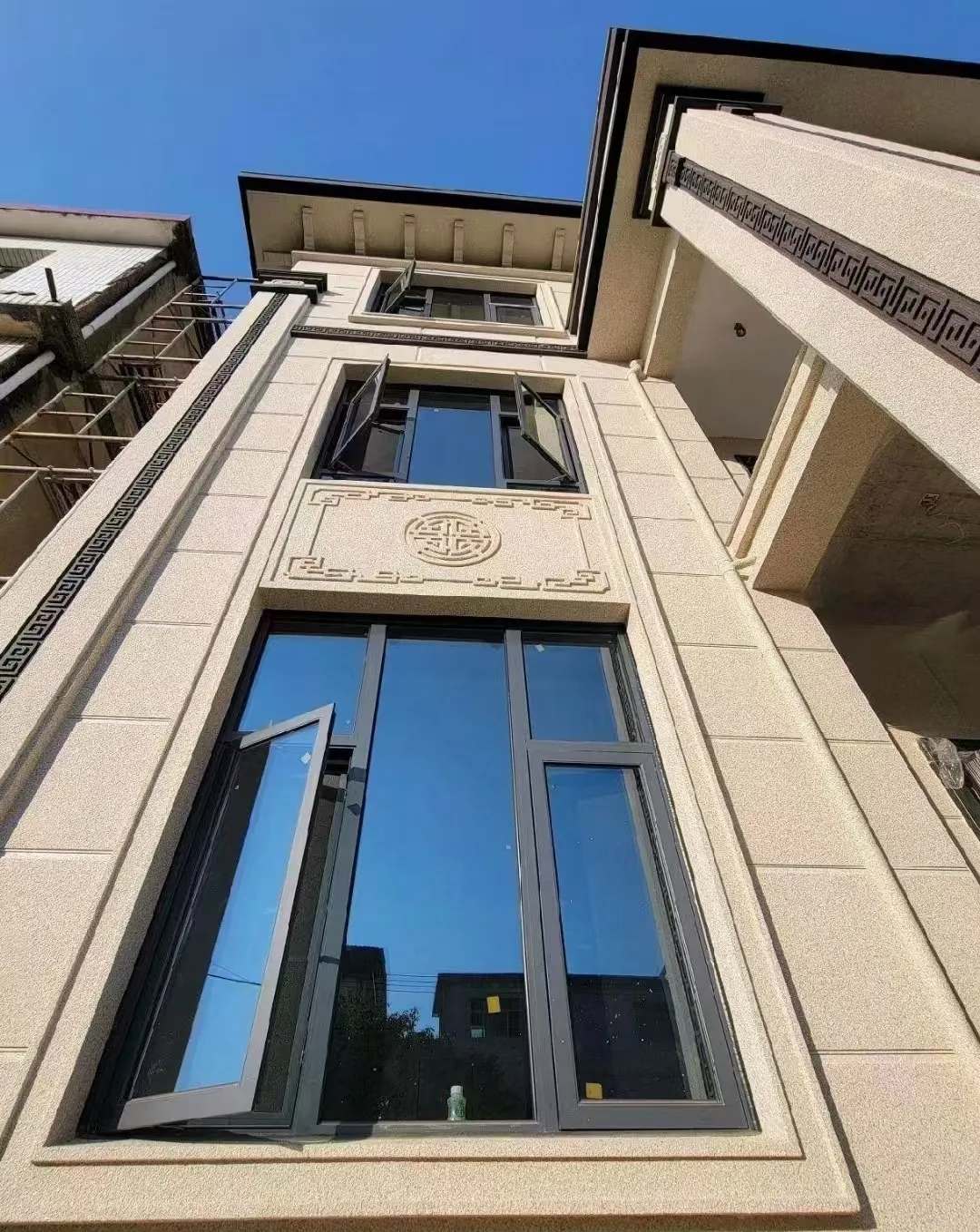 眉山 黄金麻荔枝面别墅外墙干挂效果展示