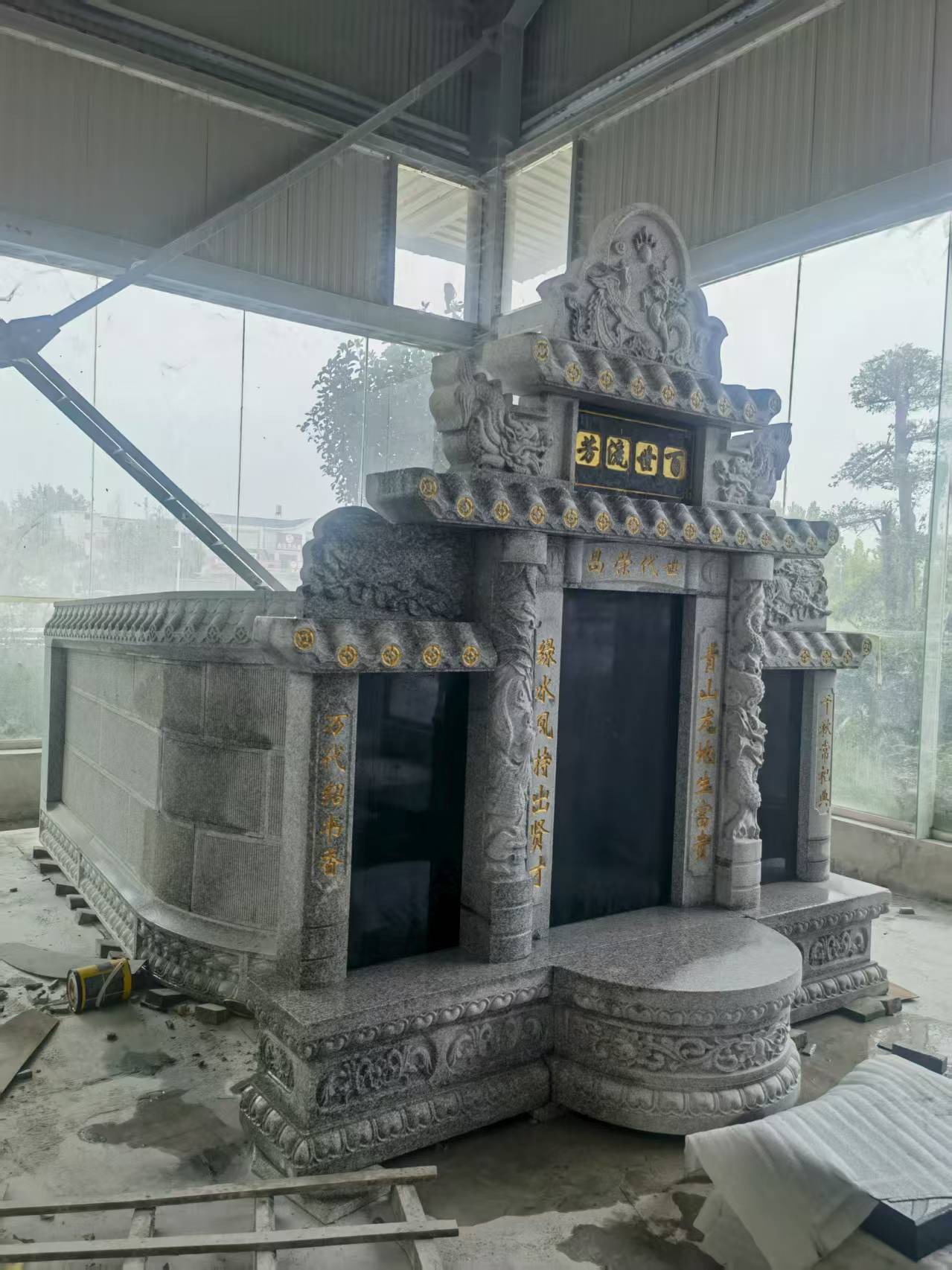 眉山 芝麻白墓碑效果展示图