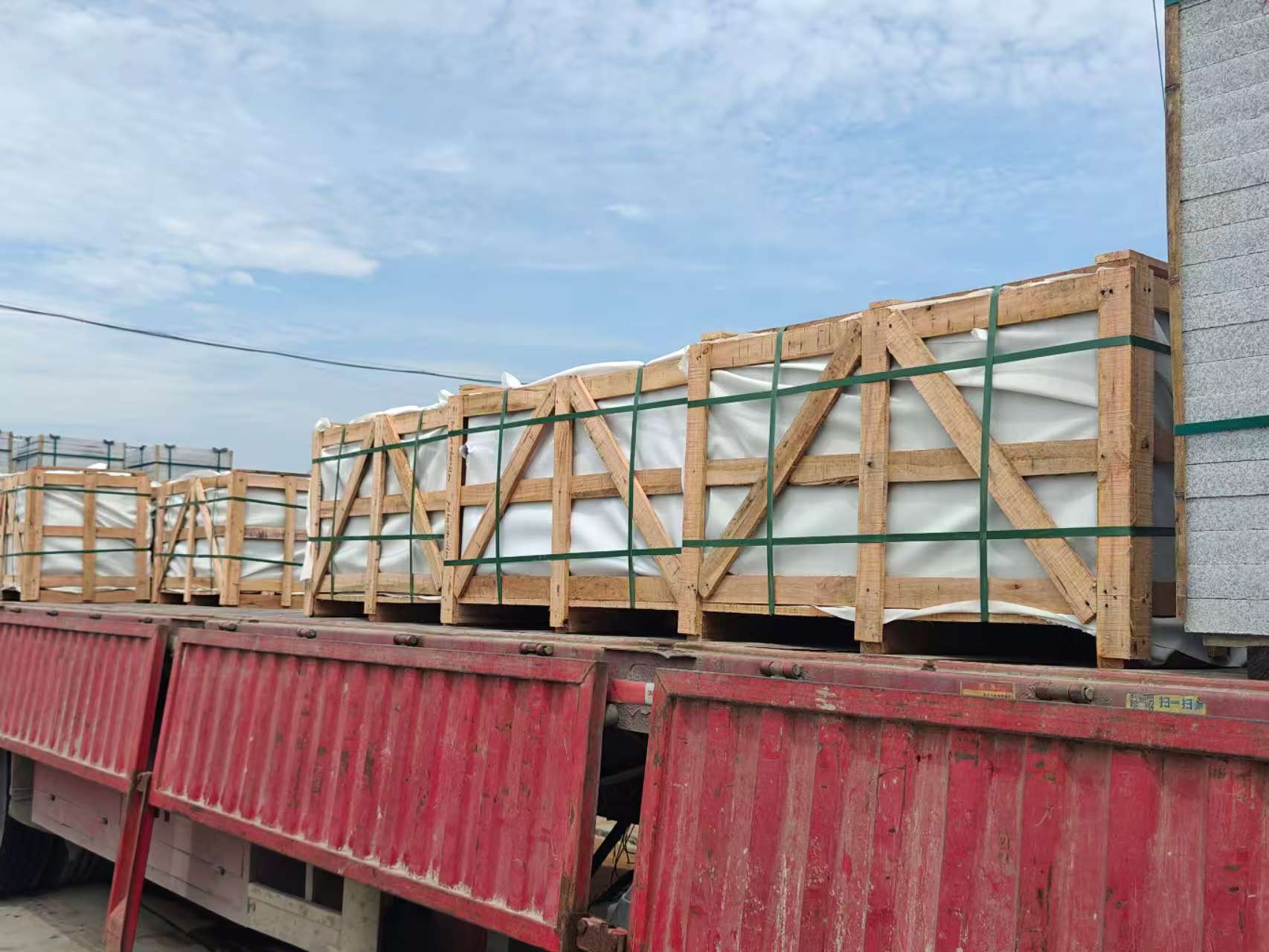 眉山 芝麻白花岗岩地铺石出口专车-泰国游